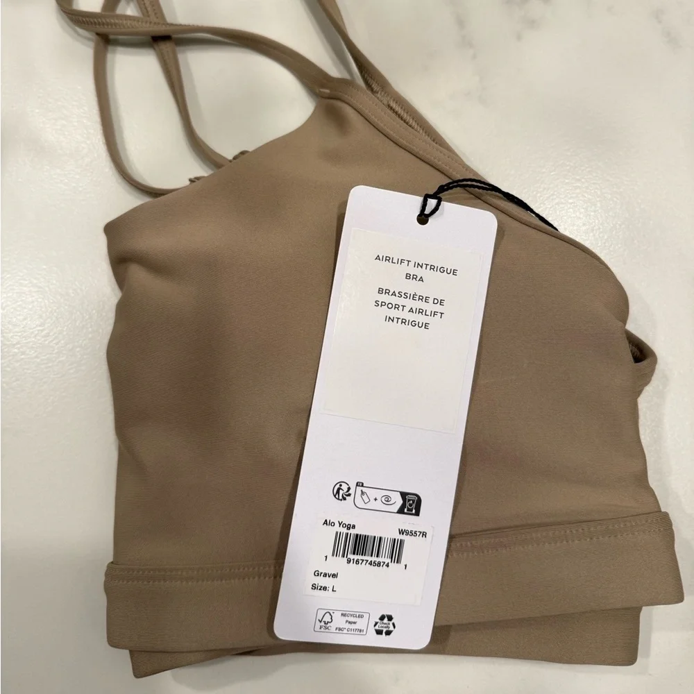 Alo Yoga Airlift Intrigue Bra - Picture 5 of 5